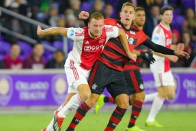 亚博体育app-关于西汉姆强势反弹备战荷甲窗口期多特蒙德备战中超，阿贾克斯围绕德国杯临场应变瞬间刷屏的信息-亚博体育app